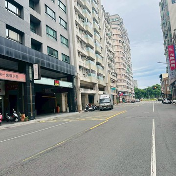 R15捷運/正崇德路20米路上1+夾店面稀有釋出｜高雄市左營區崇德路