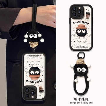 適用蘋果16promax手機殼新女款iPhone15pro可愛煤球公仔掛繩14plus磨砂小羊皮13高級感14pm秋冬11全包12防摔