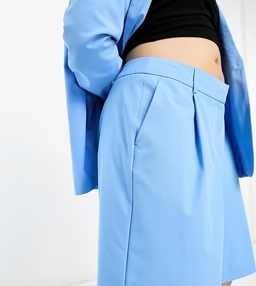 Vero Moda Curve tailored suit shorts co-ord in blue