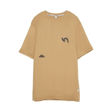 5th STREET｜山形｜男裝｜刺繡LOGO設計短袖T恤｜咖啡