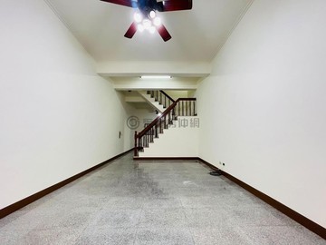 大社｜大社路｜車庫透天｜傳統格局大空間｜高雄市大社區大社路