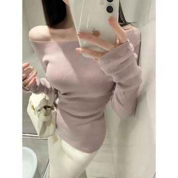 粉紫色貴氣斜肩針織衫女春裝露鎖骨設計收腰絕美長袖名媛穿搭上衣