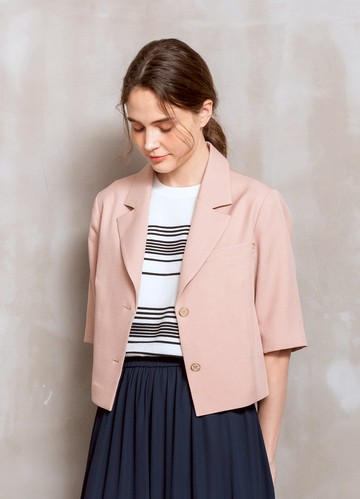 知性柔甜五分袖短版西裝外套