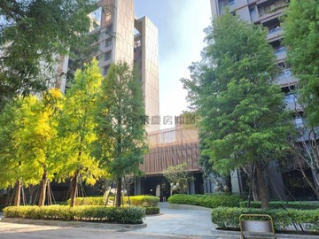 直接入住潤隆綠海景觀戶平面車位我最便宜｜台中市南屯區龍富十二街