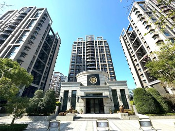 尼克秀屋單元二綠園道首排遠雄一品四改三房雙平車｜台中市南屯區新富路