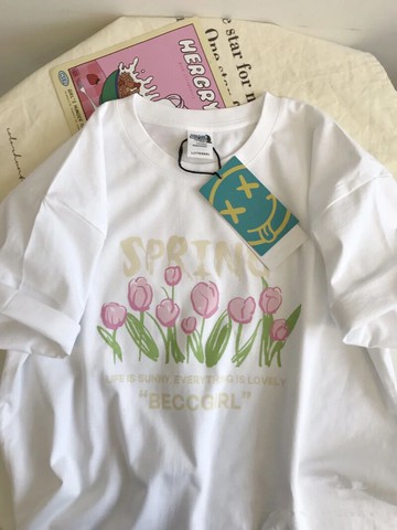 oversize花朵郁金香短袖t恤女夏2022新款ins港風chic復古學生上衣