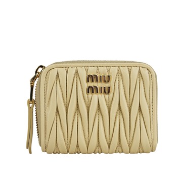 MIU MIU 金字納帕皮革ㄇ形拉鍊零錢包/卡夾包(淺米色)