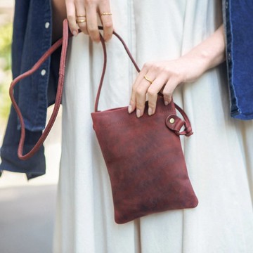 單肩包 小提包 鑰匙圈 單肩包男 單肩包女 單肩後背包 深酒紅