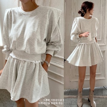 韓國製．時尚素面立體袖圓領上衣+舒適雙口袋鬆緊短褲套裝．白鳥麗子