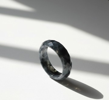 冰種烏雞翡翠戒指戒圈 | 國際16圍 | 天然緬甸玉翡翠A貨 | 送禮