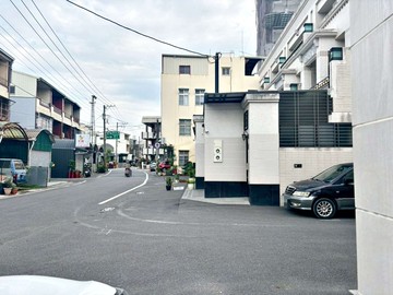 專賣~台積市L V @ 37地坪 6年屋陽光車墅｜台南市善化區茄拔