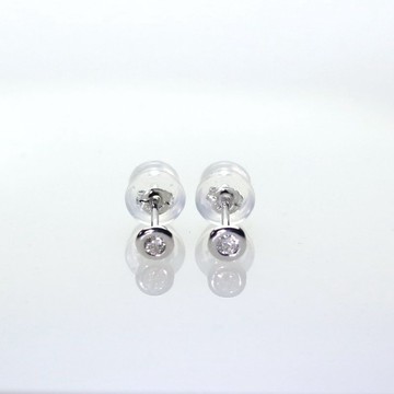Pt900 鑽石耳環 總重 0.10 克拉