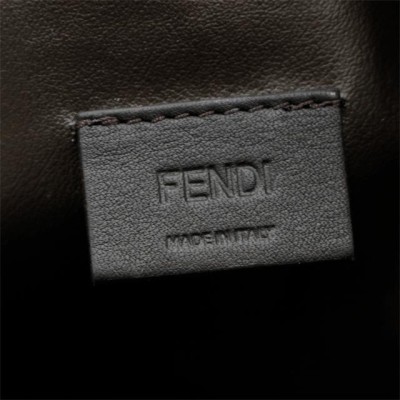 FENDI フェンディ ポリアミド ミディアムポーチ 8N0171/黄色 | LINEブランドカタログ