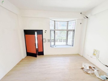 唐寧街社區透天4房3廳3衛大空間自在生活｜新北市鶯歌區永明街