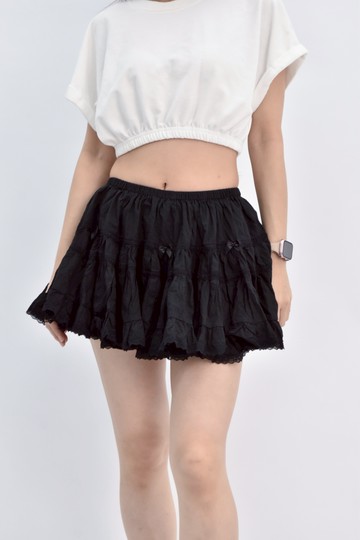 (S) 高腰質感鬆緊腰黑色短褲