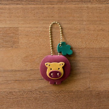 【生日送禮】小豬 你才圓滾滾 動物造型皮革集線器 / W6-036