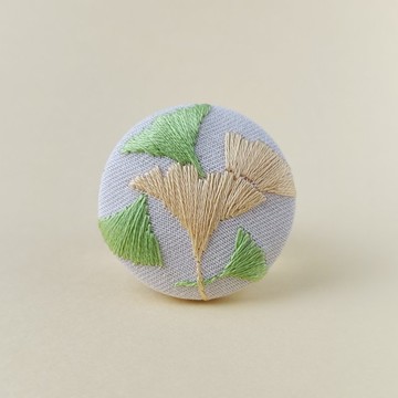 銀杏刺繡胸針 or 刺繡髮圈