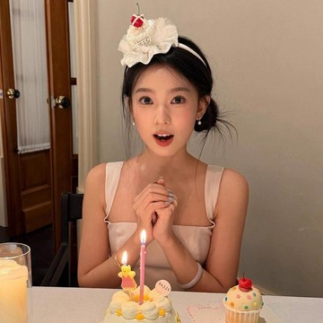 品質優選 甜美可愛櫻桃生日蛋糕蕾絲花邊髮箍女生日派對帽頭箍拍照道具髮飾 髮箍 高品質 日常 花朵髮箍 蝴蝶結髮箍 花髮箍