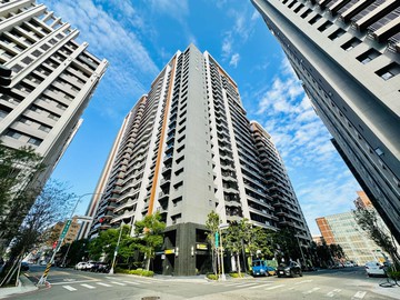 樂福*富宇世界花園全新高樓層2房平車｜台中市南屯區春安三街