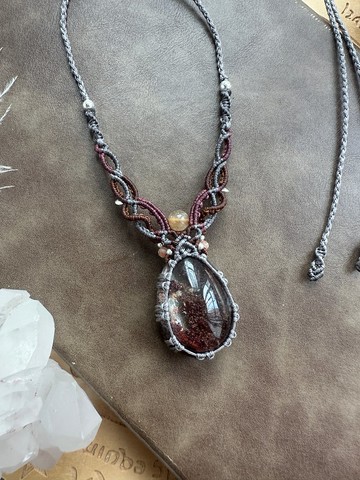 N960 民族風 蠟線編織 花幽靈水晶  項鍊 (可調長度)