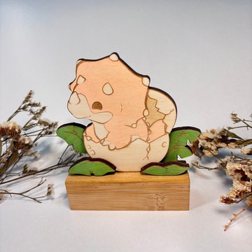 木製恐龍嬰兒房擺飾 – 可訂製寶寶姓名 – 侏儸紀主題 – 兒童房裝飾