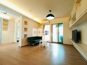 中壢SOGO商圈百老匯景觀大套房｜桃園市中壢區九和一街