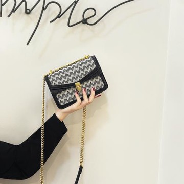 小眾設計包包女2025新款斜挎包網紅時尚百搭今年流行鏈條單肩小包