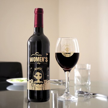 【客製化禮物】軟萌風手繪人像雕刻 紀念紅酒 女生禮物 送女朋友