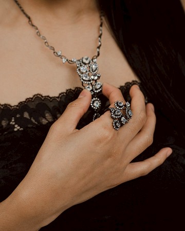 復古孤品，佩斯利風格，彩虹般藍色月光石設計款戒指