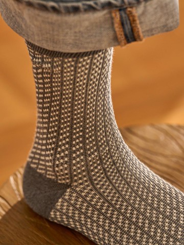 Diagonal Dot Cotton Blend Premium Men's Socks (HM-85-HA)