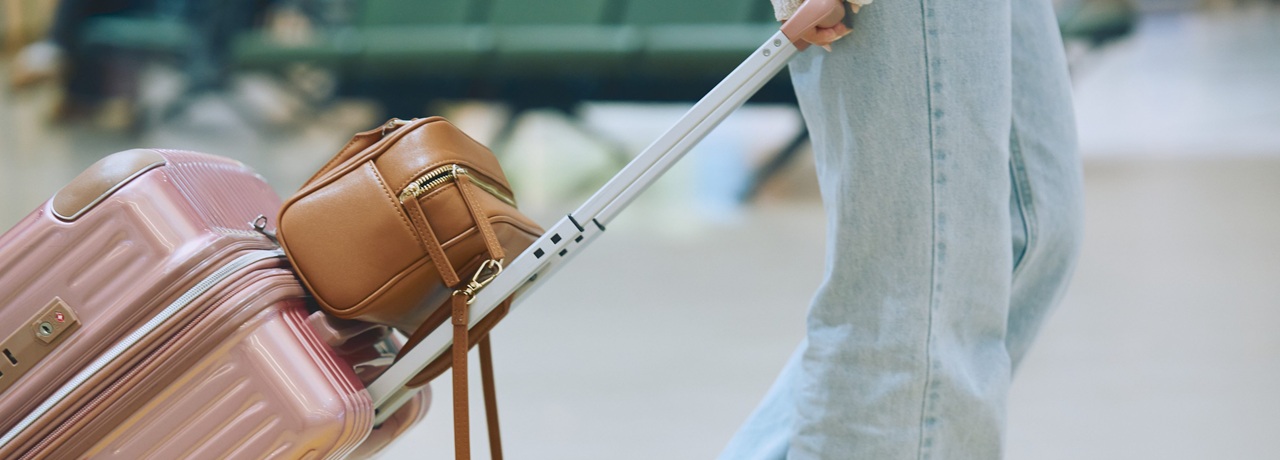 ポイ活で旅行をもっとお得に！ポイントの貯め方や活用方法を解説！