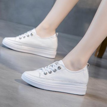 真皮秋季內增高小白鞋女2025秋款百搭韓版一腳蹬純皮休閑板鞋白鞋