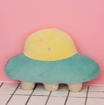 【家寵LOVEHOME】 LOVEHOME 歐風太空系列抱枕 - 飛碟