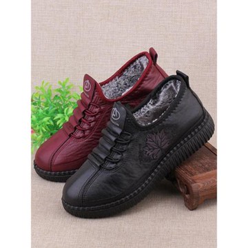 2021冬季老北京加絨平跟棉鞋女一腳蹬防滑軟底圓頭中老年媽媽女鞋