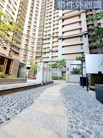 溫馨精緻二房車位｜高雄市鳳山區建國路三段