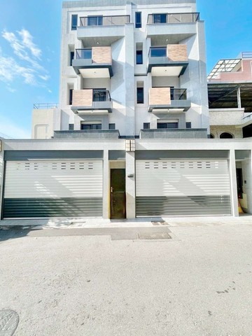 衛道全新五房電梯別墅｜主臥一整層，車位停兩台｜台中市北屯區雷中街