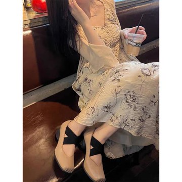 王兄 新中式芭蕾鞋女粗跟豬鼻子uma芭蕾舞鞋外穿高跟淺口單鞋