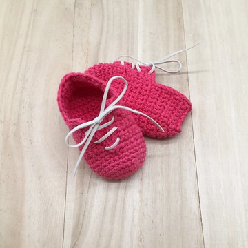 套穿式嬰兒靴、鉤針編織鞋、襪子、運動鞋、靴子、兒童鞋