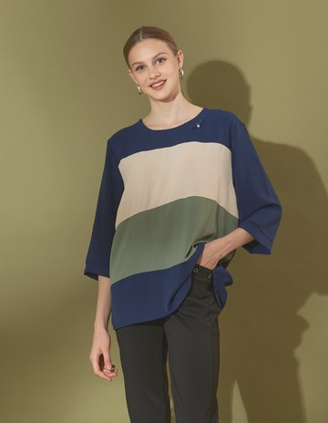 ★【喜芝梅】多彩拼色 寬鬆舒適圓領造型拼接感休閒上衣(三色；F) 224990113