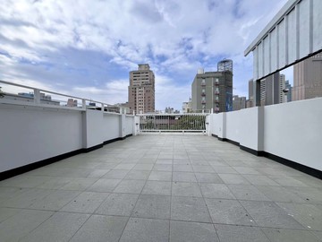 亞灣區｜翻新商業電梯店住｜大地坪多功能｜高雄市苓雅區中華四路