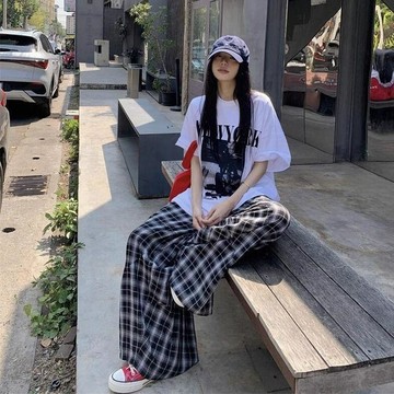 熱銷狂賣類復古小衆休閒運動服套裝女夏季印花圓領短袖上衣格子闊腿褲兩件套APW7