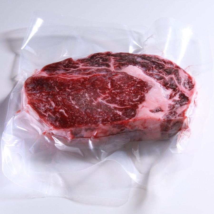 厚切り　リブロースステーキ（牛肉　リブロース）　300g　BBQなどに　赤身肉　オージービーフ　オーストラリア-SKU106