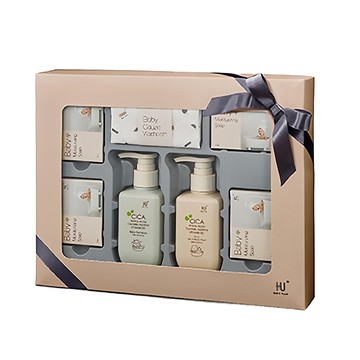 KU.KU Duckbill 酷咕鴨 KUKU PLUS 舒敏積雪草寶寶沐浴禮盒 (洗髮精250ml + 洗髮沐浴乳250ml + 潔膚皂x4 + 潔膚巾)  1盒