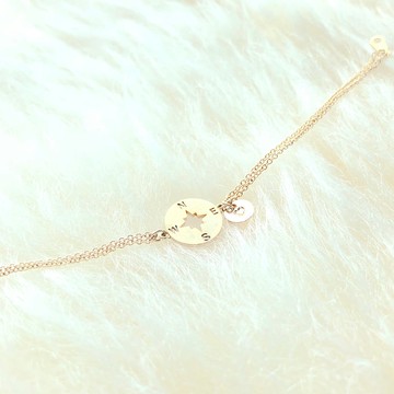 愛。方向 手鍊 Love 。Compass Bracelet 情人禮物 生日禮物 紀念日禮物