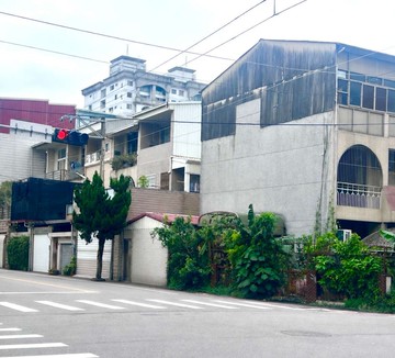 近14期大地坪角間透天別墅｜台中市北屯區松竹北路