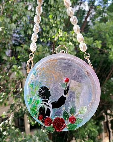 情人節【羅密歐與茱麗葉】~水晶口金包 ∕ 浮雕款~含珍珠鍊條