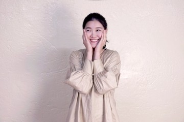 【現貨】圓領泡泡袖洋裝 | 卡其棉