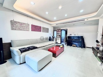 鄉林君悅｜邊間質感大四房｜雙休旅車位｜台中市西區忠明南路