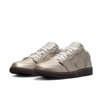 WMNS AIR JORDAN 1 LOW SE METALLIC ZINC