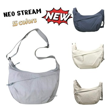 NEO STREAM 韓系休閒 尼龍側背包 彎月包 無印 慵懶風 斜背包 男生包包 女生包包 包包 流浪包 (現貨)
